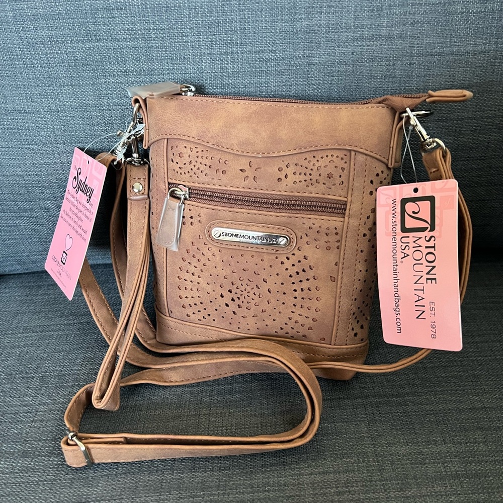 NWT Stone Mountain USA Multifunctional Crossbody Shoulder Bag 4 in One